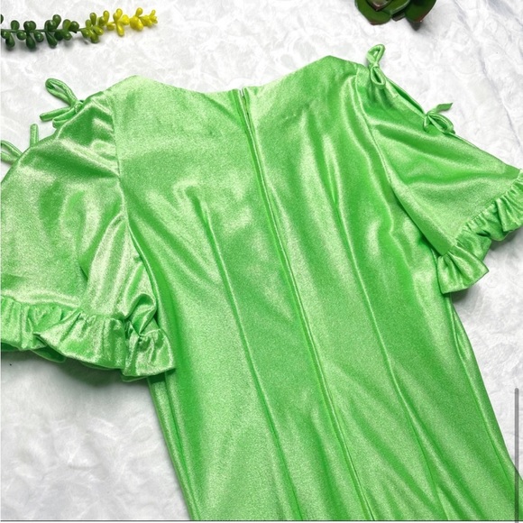 Vintage 1970s 70s Handmade Neon Green Pintucked Short Sleeve Qiana Maxi Dress - Picture 9 of 16